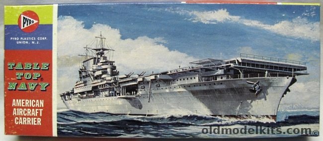 Pyro 1/1200 USS Hornet Aircraft Carrier (Essex Class) - Table Top Navy, B384-60 plastic model kit